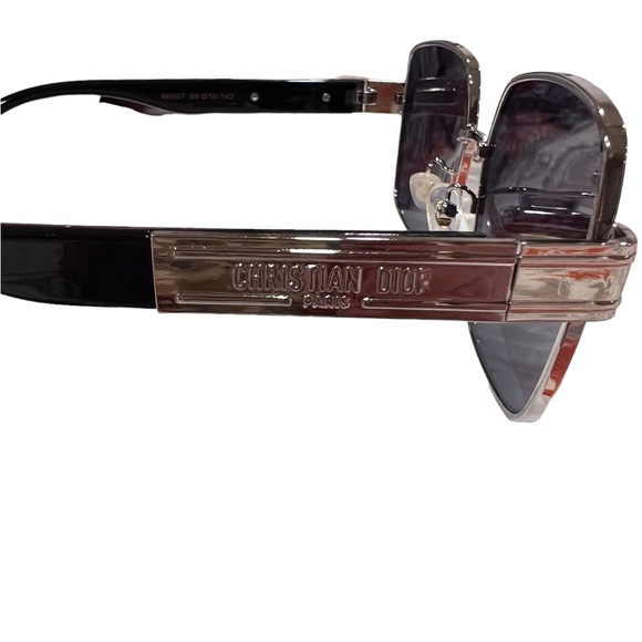 Dior - Christian Dior Sunglasses - preloved - Picture 5 of 14